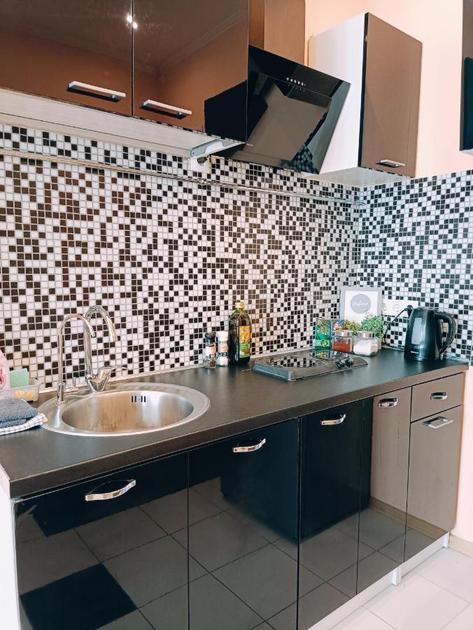 Centrally Located Studio Apartment Riga Luaran gambar