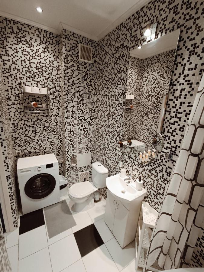 Centrally Located Studio Apartment Riga Luaran gambar